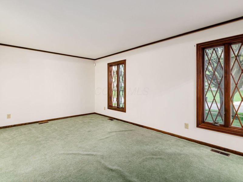 6886 Lakebrook Boulevard , Columbus, OH 43235 Photo 9