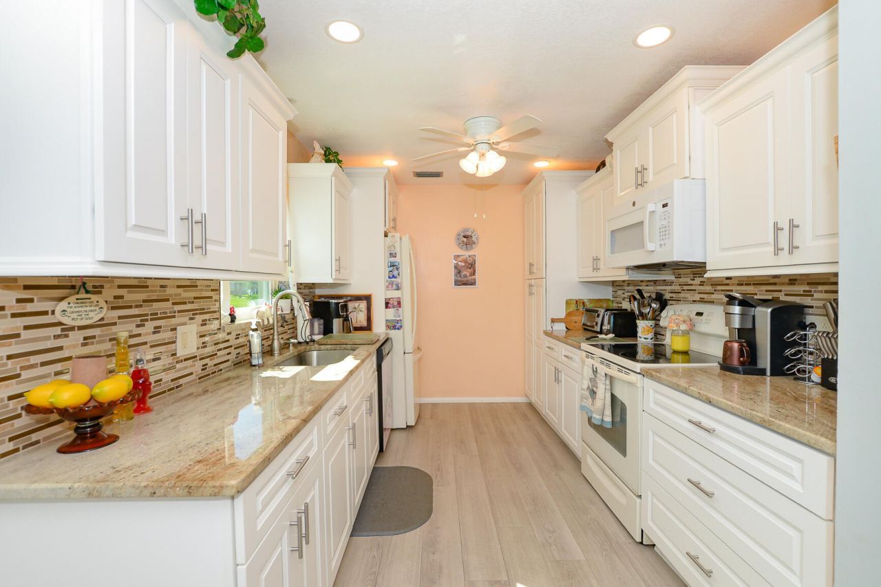 18 Lake Vista Trail, Unit 107, Port Saint Lucie, FL 34952 Photo