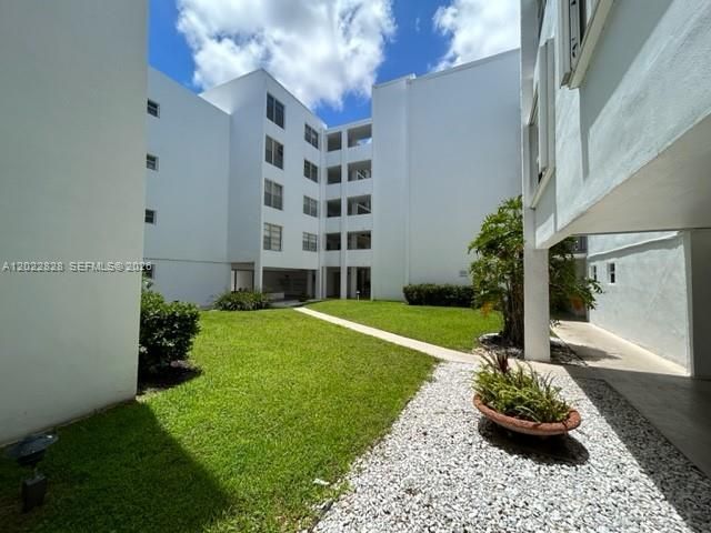 6923 Cypress Rd, Unit C12, Plantation, FL 33317 Photo