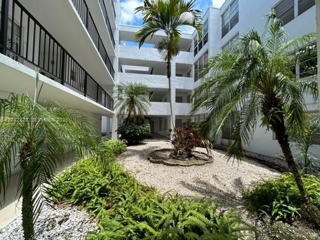 6923 Cypress Rd, Unit C12, Plantation, FL 33317 Photo