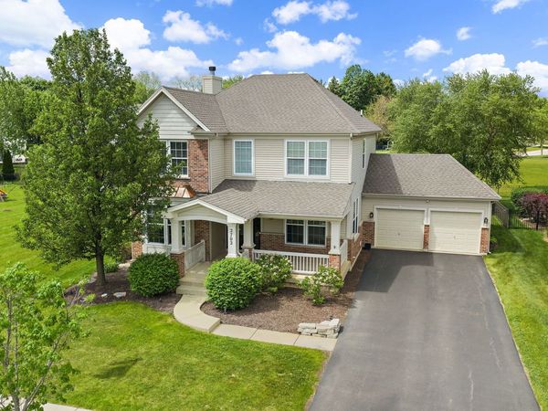 2702 Oak Drive , West Dundee, IL 60118