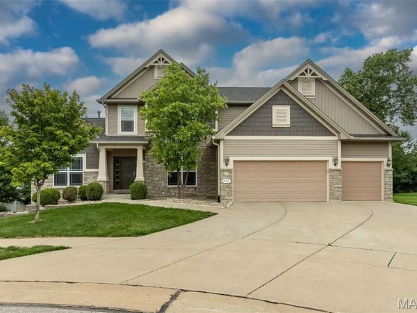 327 Tall Timber Meadows Drive, Ballwin, MO 63021