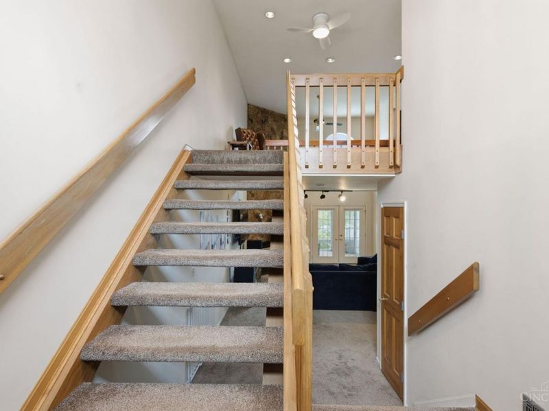 12150 Peak Drive, Cincinnati, OH 45246 Photo 22