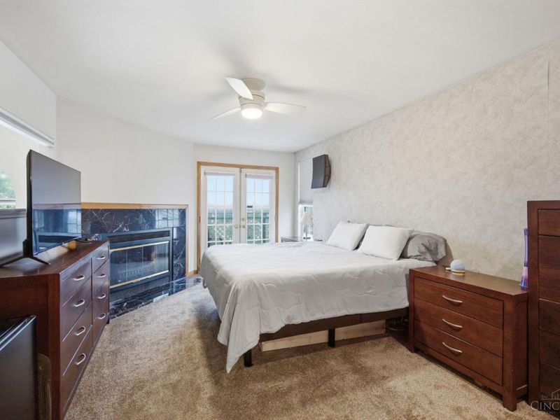 12150 Peak Drive, Cincinnati, OH 45246 Photo 42