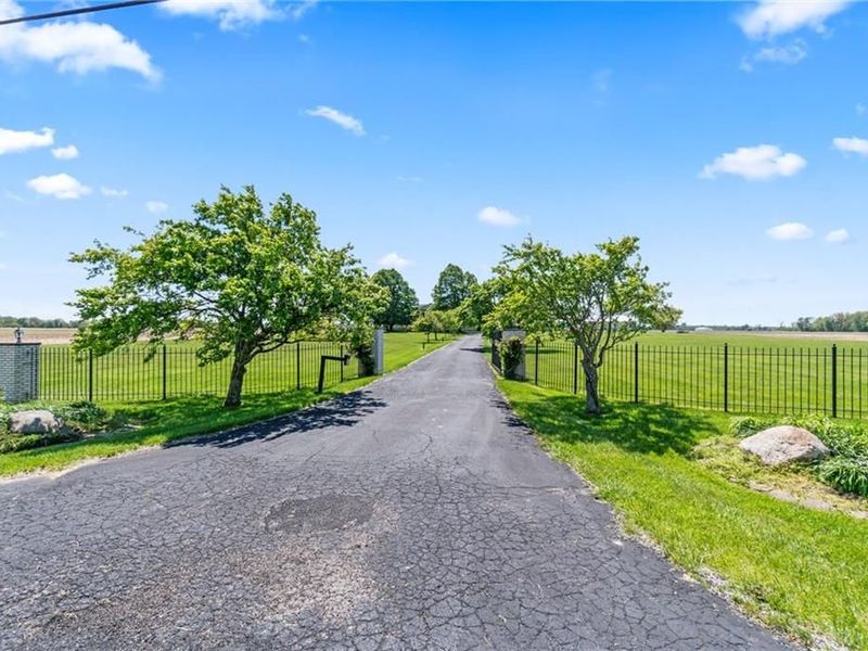 10210 Baltimore Phillipsburg Road, Clay Township, OH 45309 Photo 5