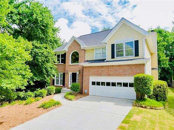 2025 Blackhawk Trail, Lawrenceville, GA 30043