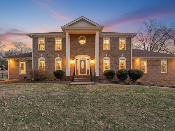 806 Steeplechase Dr , Brentwood, TN 37027