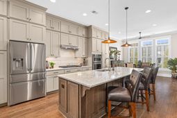 1707 Frissel Street photo 4