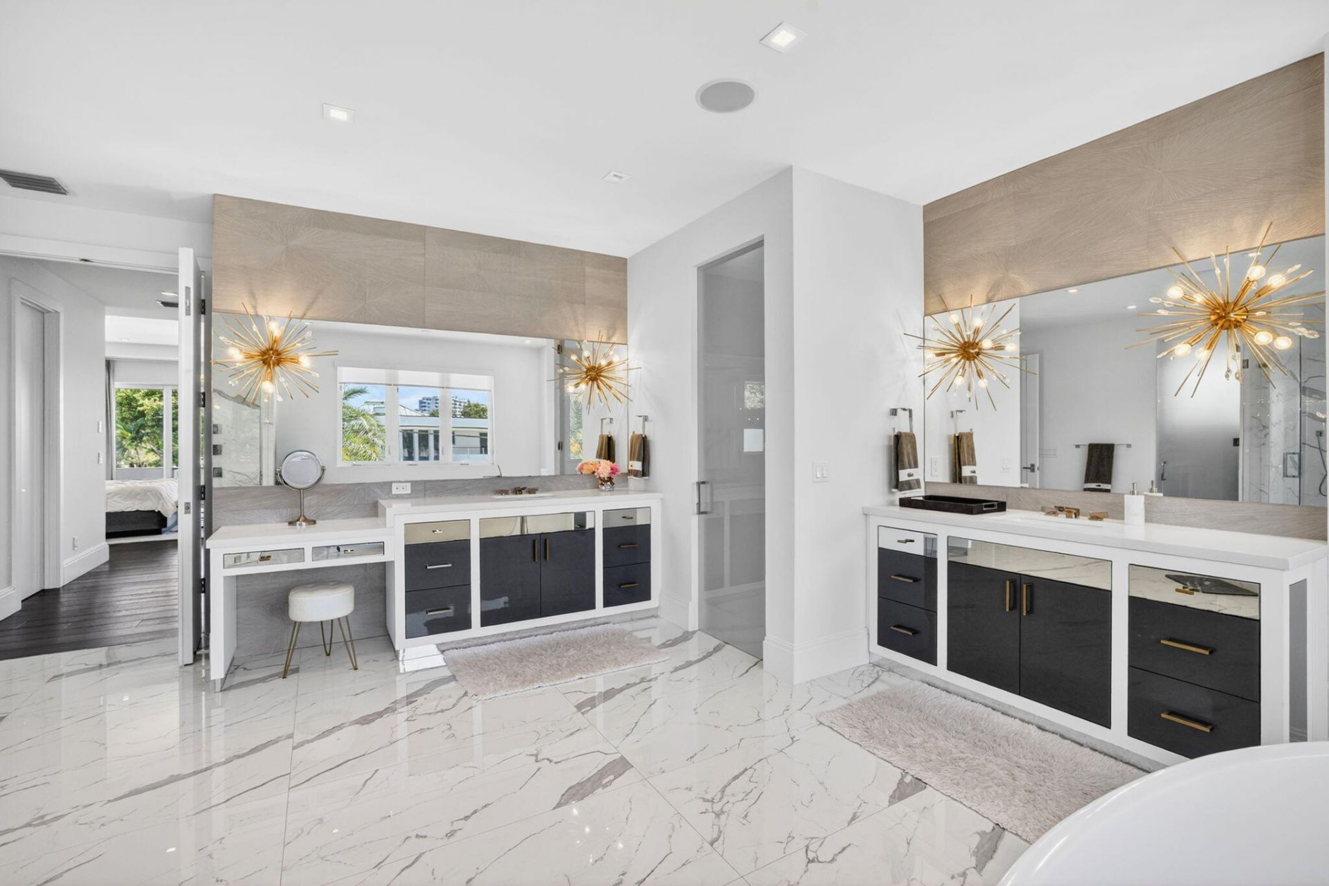 39 Pelican Drive, Fort Lauderdale, FL 33301 Photo