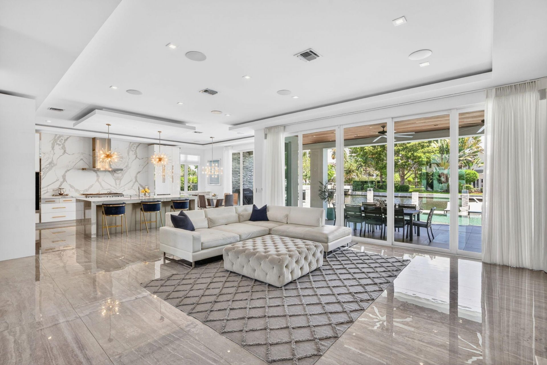 39 Pelican Drive, Fort Lauderdale, FL 33301 Photo