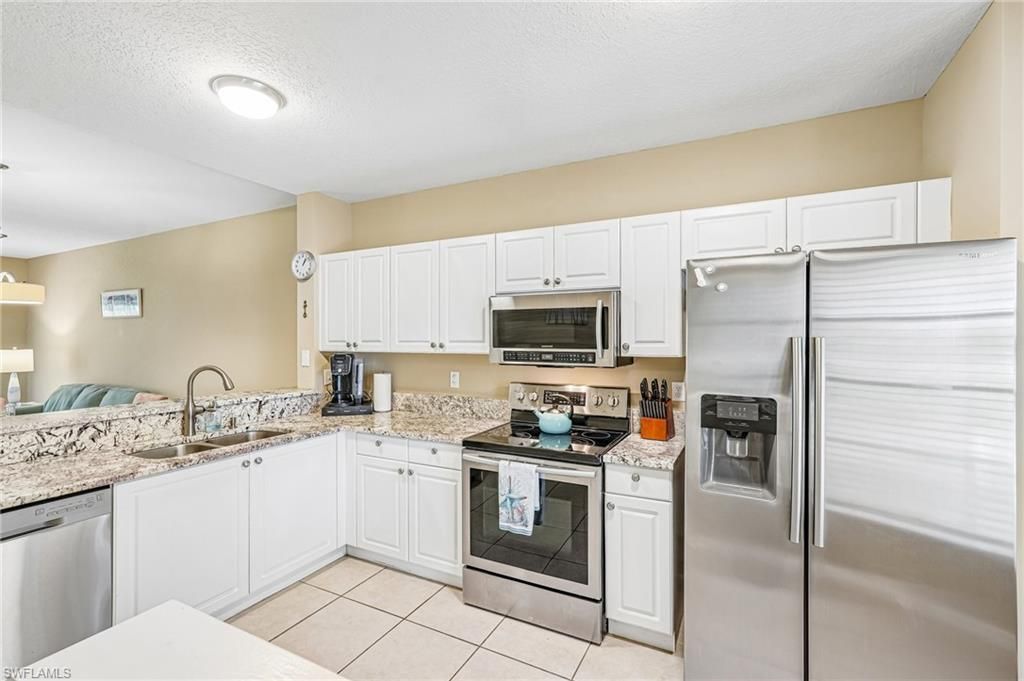 9185 Celeste Dr, Unit 1-103, Naples, FL 34113 Photo