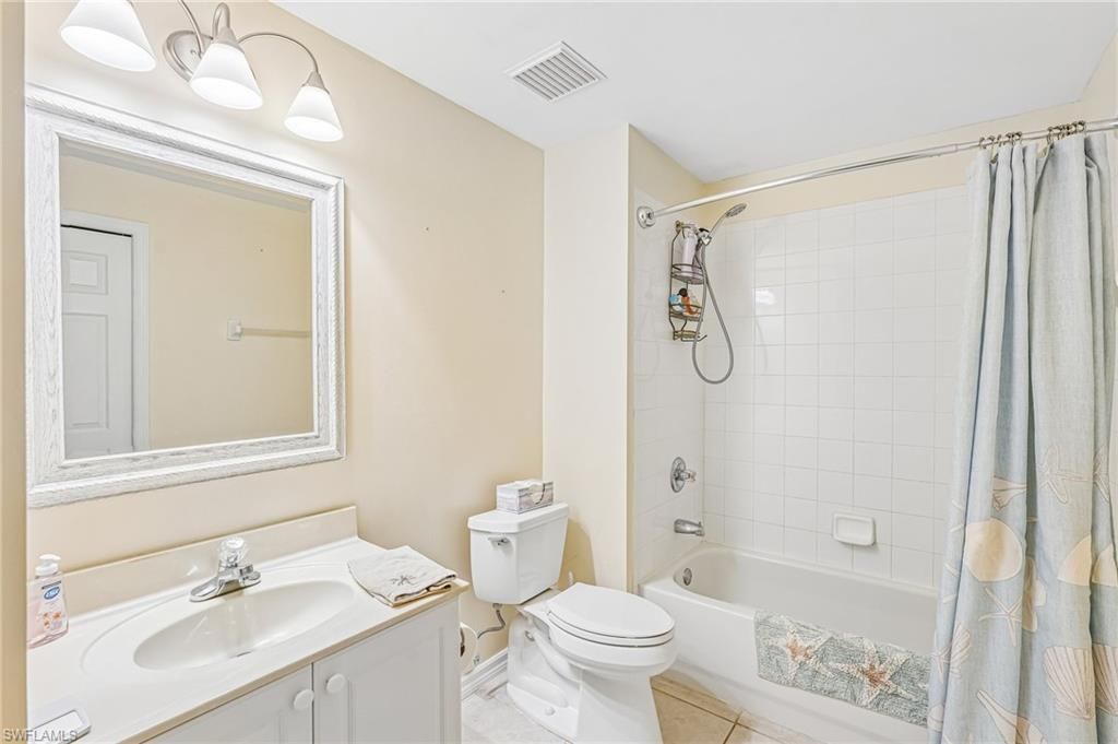 9185 Celeste Dr, Unit 1-103, Naples, FL 34113 Photo