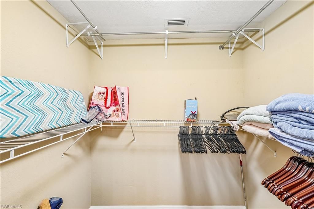 9185 Celeste Dr, Unit 1-103, Naples, FL 34113 Photo