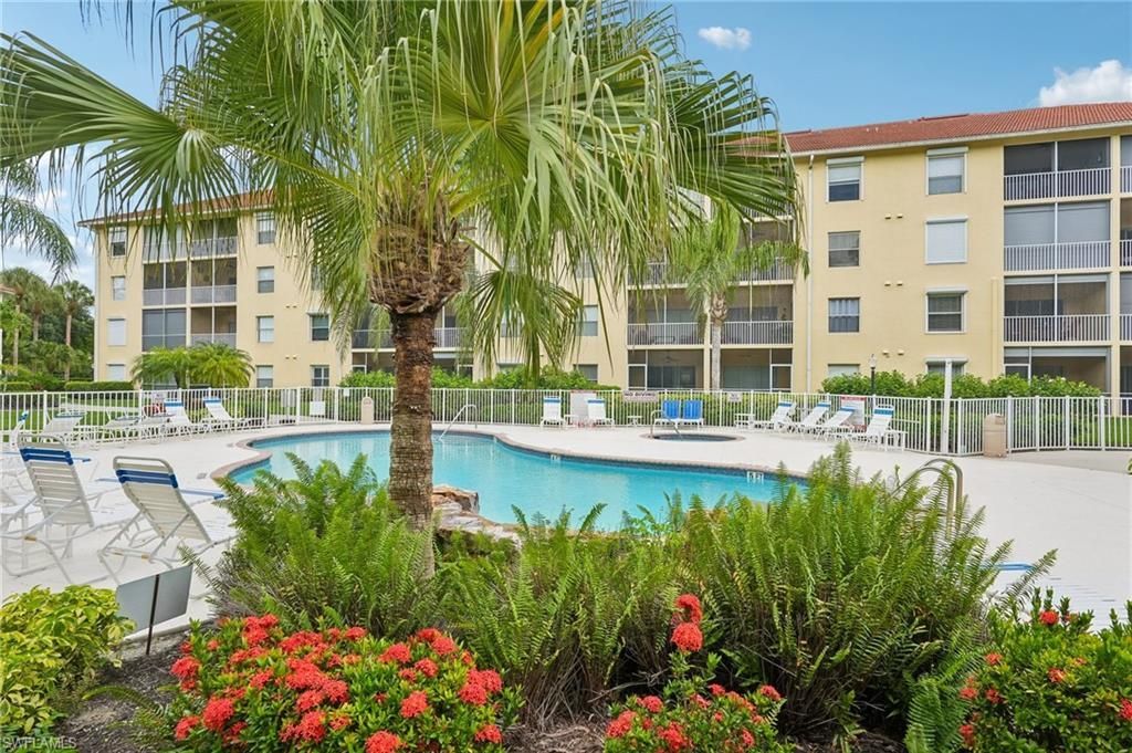 9185 Celeste Dr, Unit 1-103, Naples, FL 34113 Photo