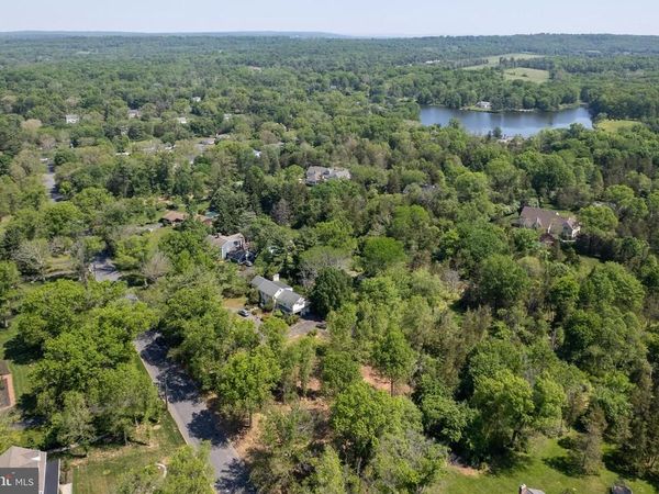 7 BLUE SPRUCE DRIVE , PENNINGTON, NJ 08534