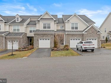 210 ELLA LANE, CONSHOHOCKEN, PA 19428