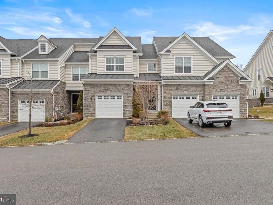 210 Ella Lane, Conshohocken, PA 19428 Main Photo