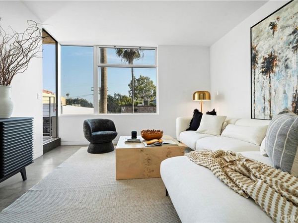 1121 Abbot Kinney, Venice, CA 90291