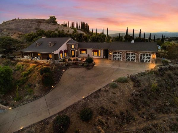 30419 Canyon Estates, Vista, CA 92084