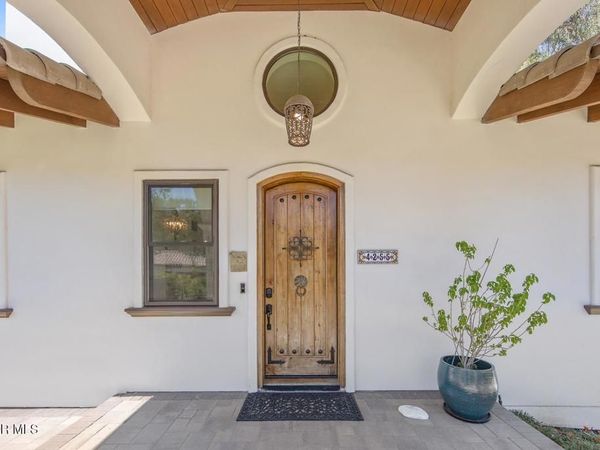 4255 Saddlecrest Lane, Westlake Village, CA 91361