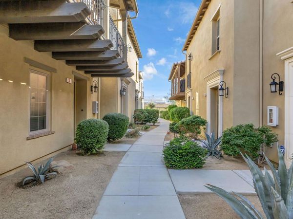 162 Paseo Bravo, Palm Desert, CA 92211