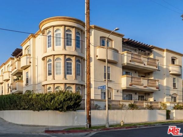 4832 Whitsett Avenue, Unit 105, Valley Village, CA 91607