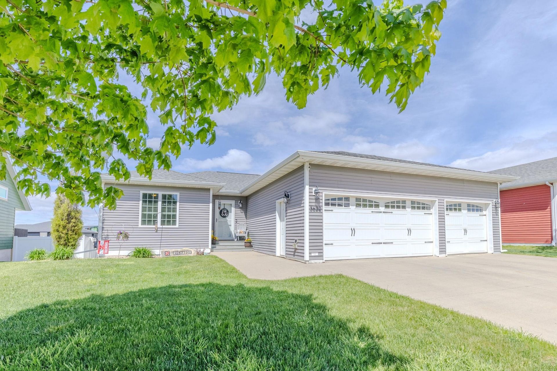 3622 Keokuk Ave, Spirit Lake, IA 51360 Main Photo