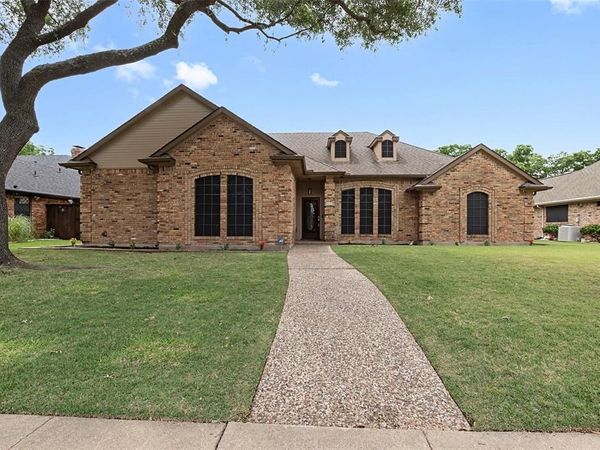 3114 Oak Trail Drive, Rowlett, TX 75088