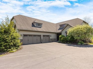 120 Buchmans Close Circle, Fayetteville, NY 13066