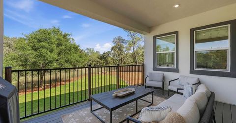 451 Canyon Creek Dr, Auburn, CA 95603 Photo