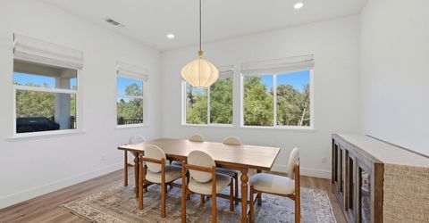 451 Canyon Creek Dr, Auburn, CA 95603 Photo