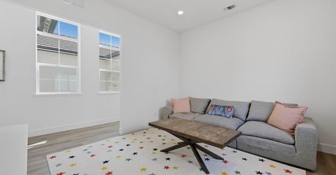 451 Canyon Creek Dr, Auburn, CA 95603 Photo