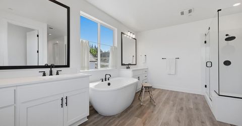 451 Canyon Creek Dr, Auburn, CA 95603 Photo