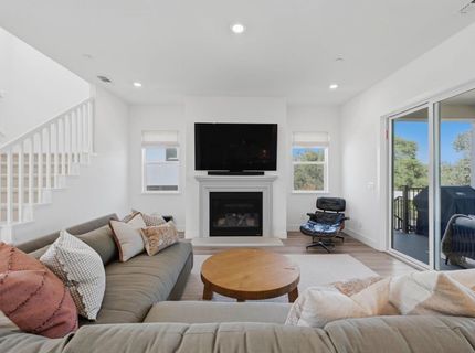 451 Canyon Creek Dr, Auburn, CA 95603 Photo