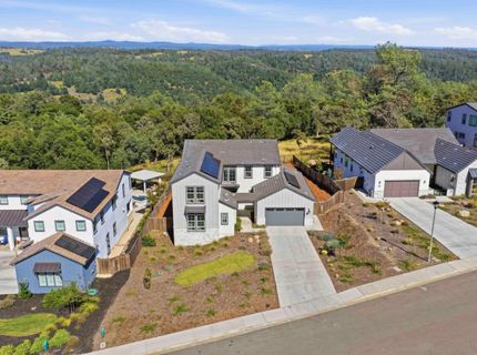 451 Canyon Creek Dr, Auburn, CA 95603 Photo