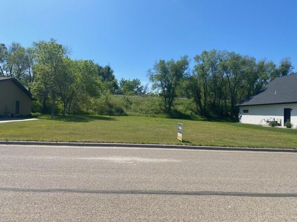 305 Port Charlotte Avenue, Ft. Pierre, SD 57532