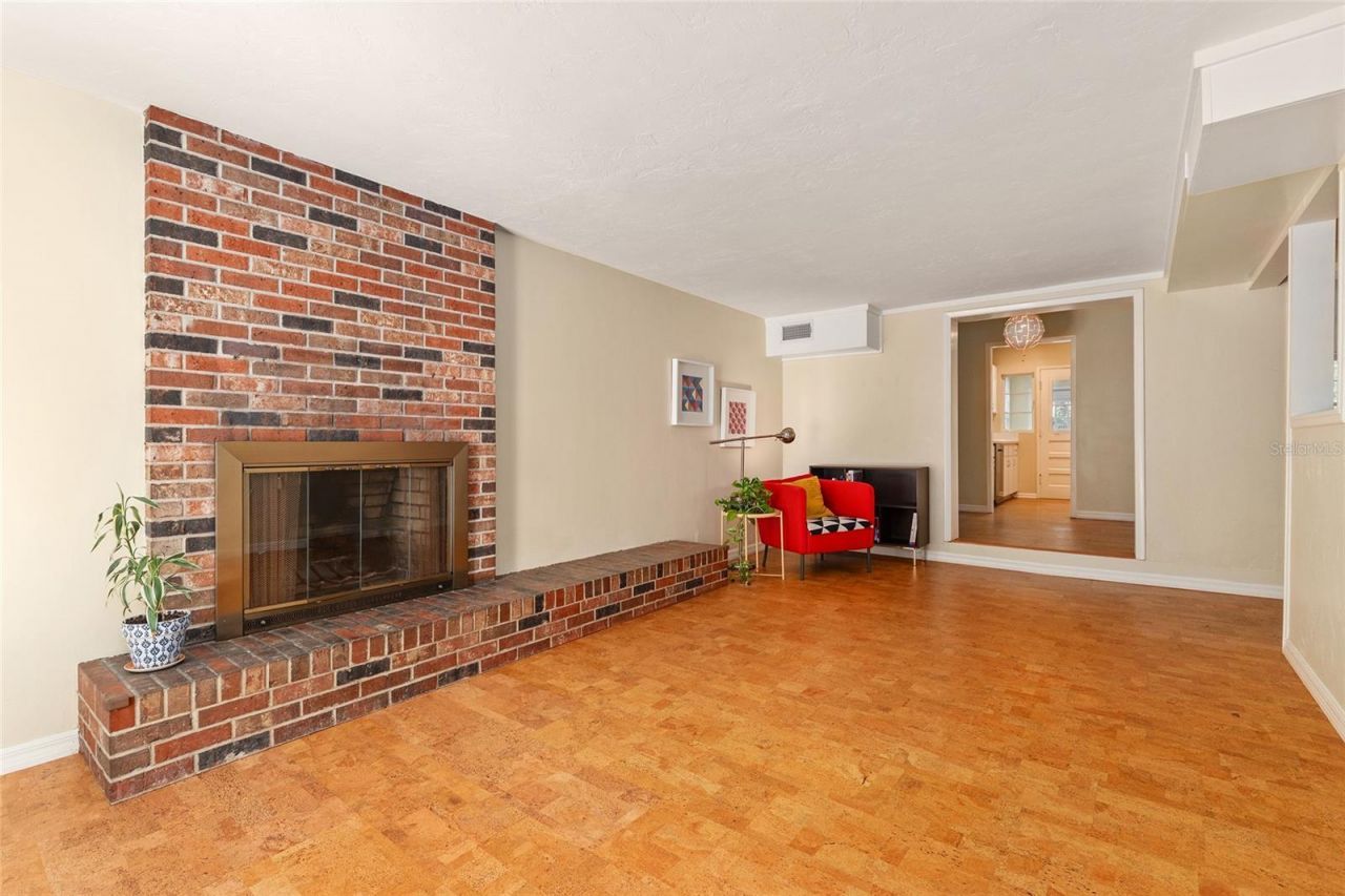 1714 NE 6th Terrace , Gainesville, FL 32609 Photo