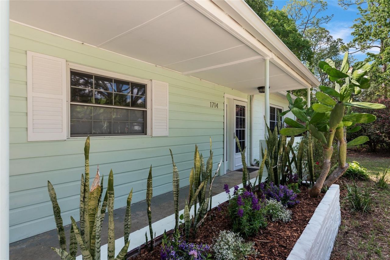 1714 NE 6th Terrace , Gainesville, FL 32609 Photo
