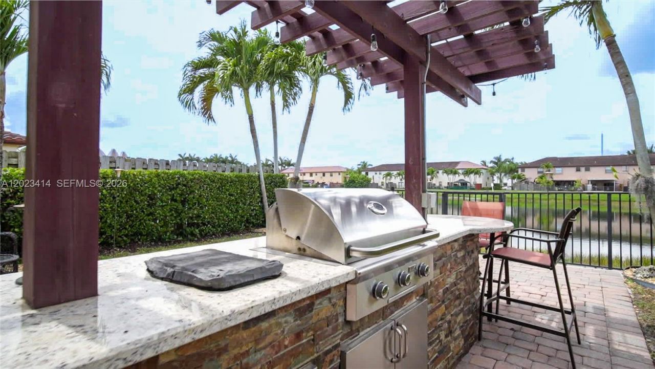 3785 NE 2nd St , Homestead, FL 33033 Photo