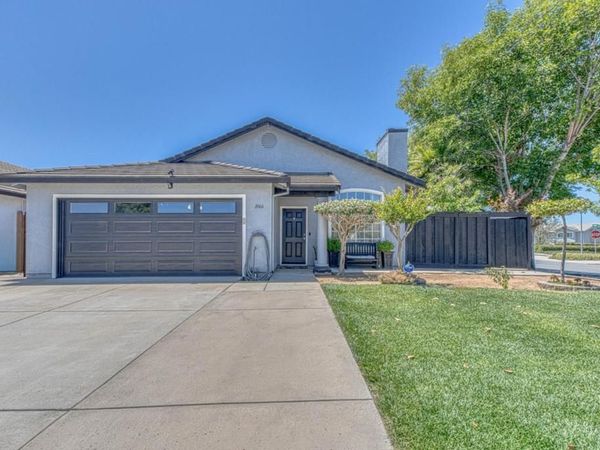 1066 Eagle Drive, Salinas, CA 93905