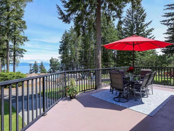 8045 Harmony Cres , Merville, BC V0R 2M0