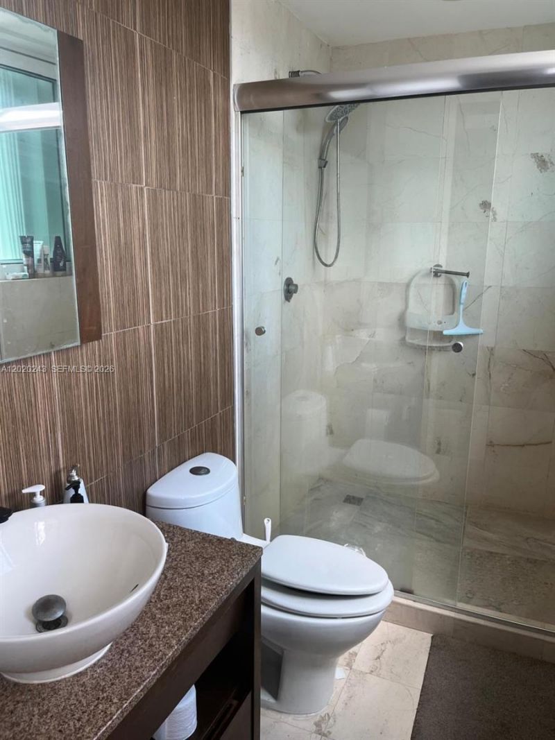Av Bonampak Sm 3-01 , Unit 305, , Ca 00000 Photo