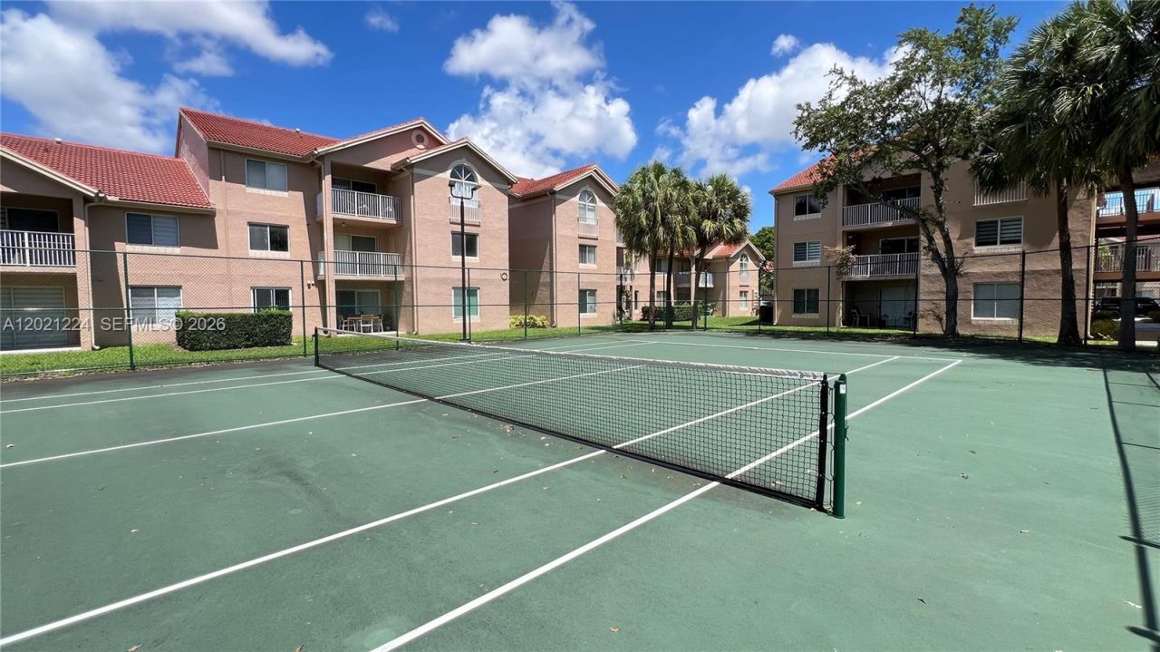 15821 SW 104th Ter , Unit 304, Miami, FL 33196 Photo
