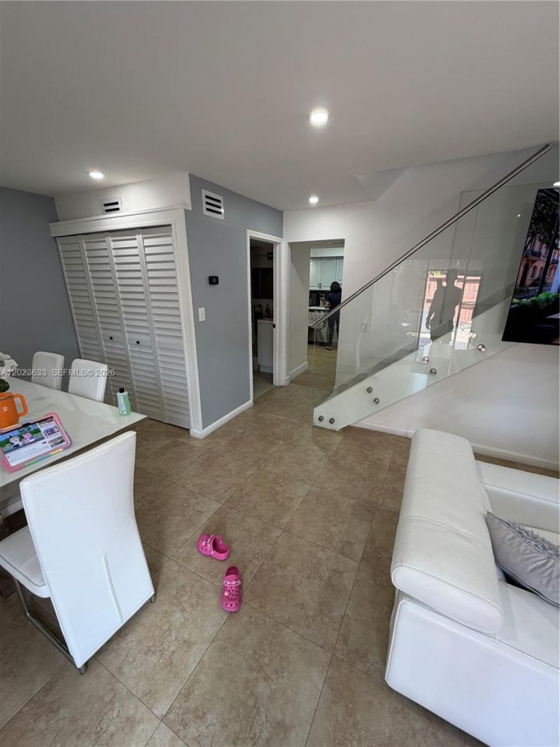 6435 SW 116th Pl, Unit G, Miami, FL 33173 Photo