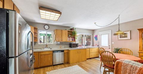 846 Placer Avenue, South Lake Tahoe, CA 96150 Photo