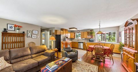 846 Placer Avenue, South Lake Tahoe, CA 96150 Photo