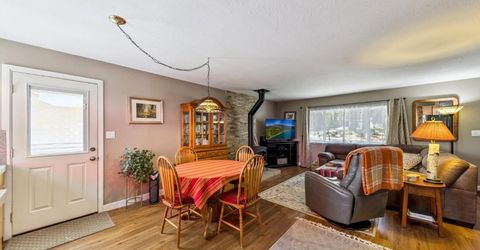 846 Placer Avenue, South Lake Tahoe, CA 96150 Photo