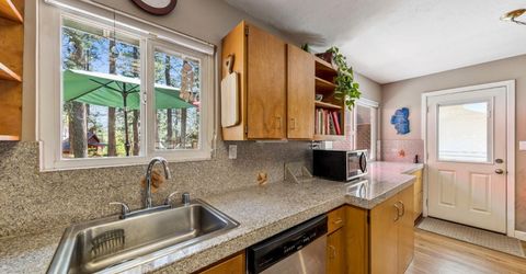 846 Placer Avenue, South Lake Tahoe, CA 96150 Photo