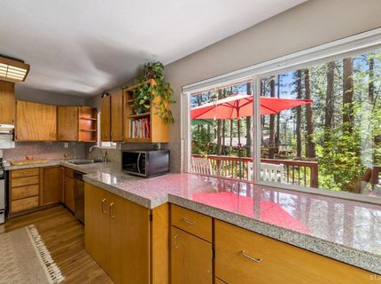 846 Placer Avenue, South Lake Tahoe, CA 96150 Photo