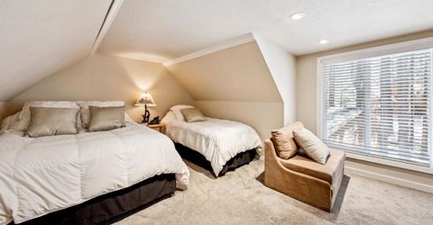 1462 Chinquapin Drive, South Lake Tahoe, CA 96150 Photo